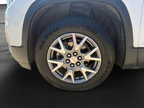 Used 2021 GMC Acadia SLT AWD/4WD image 9