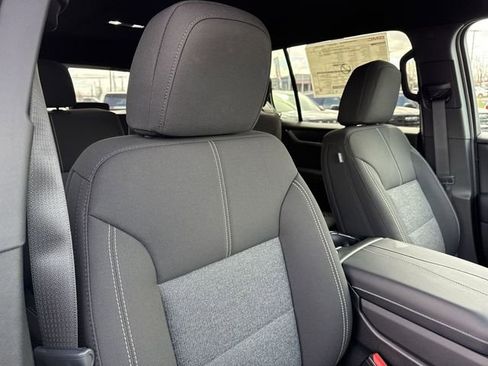 New 2026 GMC Acadia Elevation FWD image 25