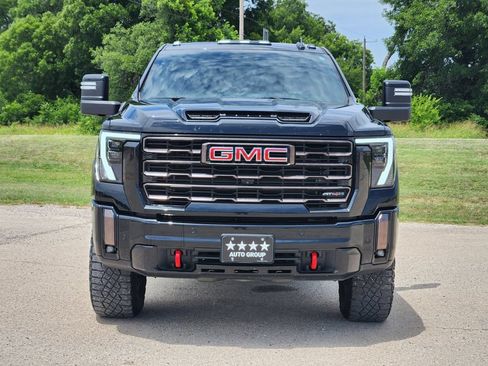 Used 2024 GMC Sierra 2500 AT4X AWD/4WD image 2