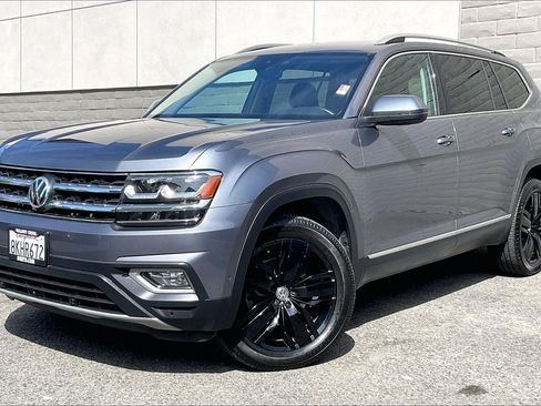 Used 2019 Volkswagen Atlas SEL Premium image 12