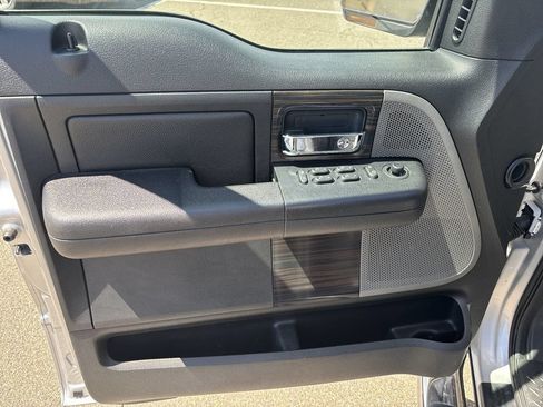 Used 2007 Lincoln Mark LT 4x4 image 25