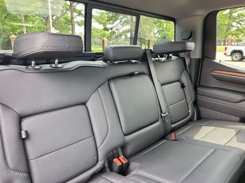 Certified 2025 GMC Sierra 1500 Denali w/ Denali Reserve Package AWD/4WD image 11