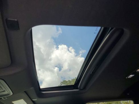 Certified 2024 Chevrolet Silverado 1500 ZR2 w/ Technology Package image 19