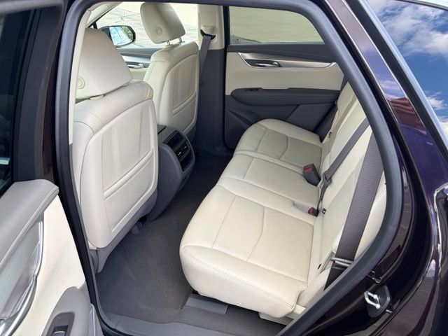 Used 2020 Cadillac XT5 Premium Luxury w/ LPO, Floor Liner Package AWD/4WD image 12