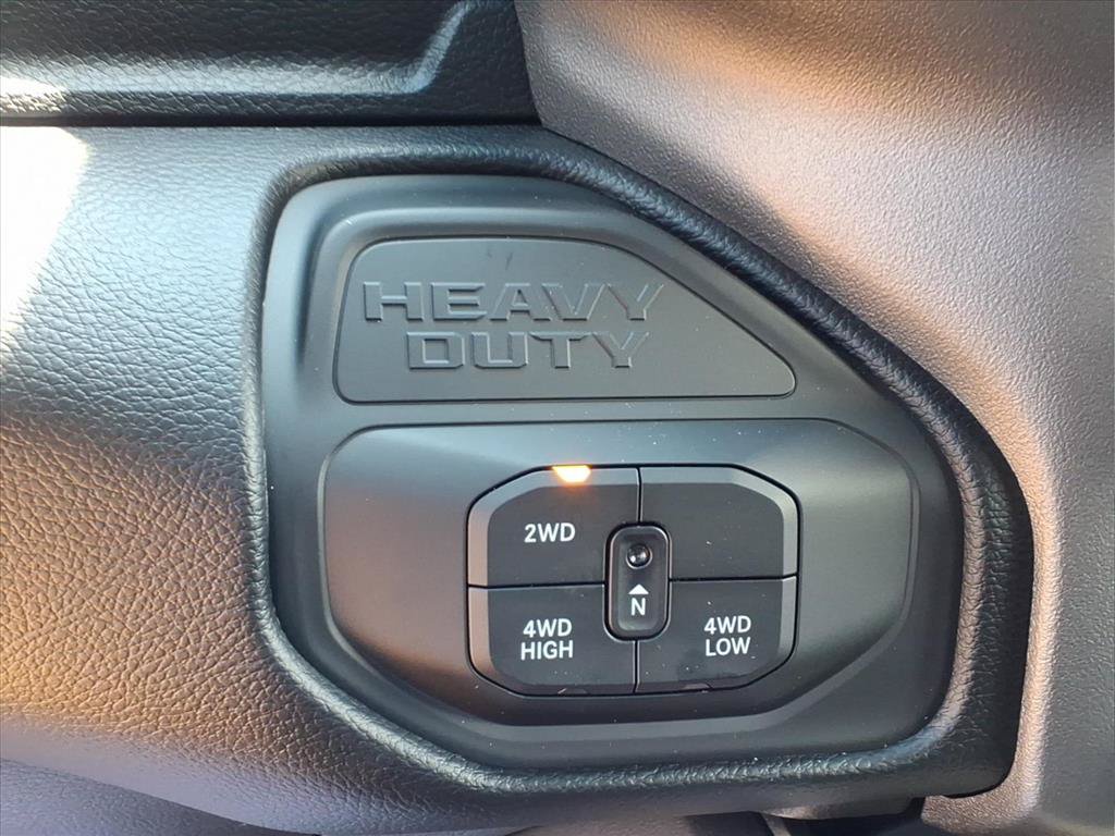 New 2026 RAM 2500 Big Horn AWD/4WD image 9