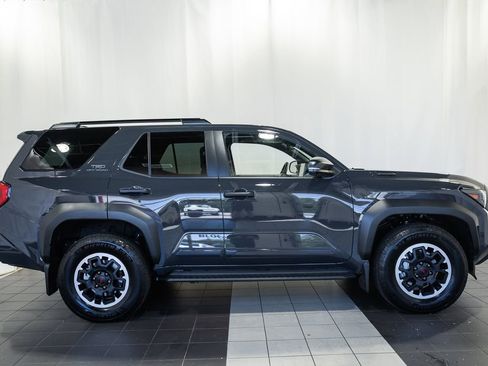Used 2025 Toyota 4Runner TRD Off-Road Premium w/ Tow Technology Package AWD/4WD image 3