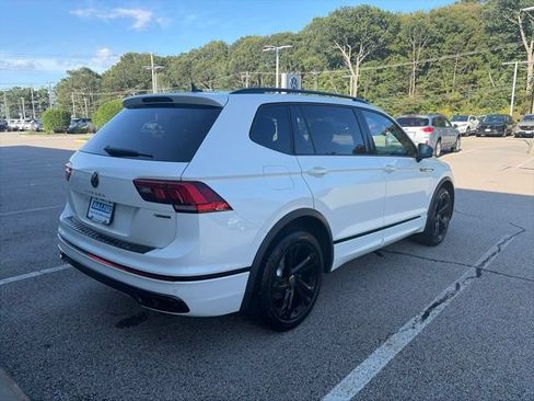 Certified 2023 Volkswagen Tiguan SE R-Line AWD/4WD image 3
