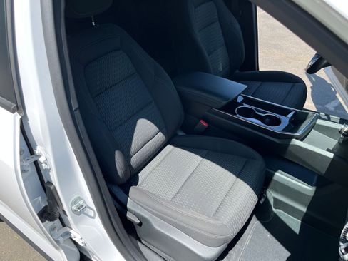 Used 2025 Chevrolet Equinox LT FWD image 34