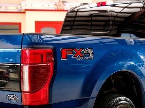 Used 2022 Ford F250 Platinum w/ FX4 Off-Road Package AWD/4WD image 62