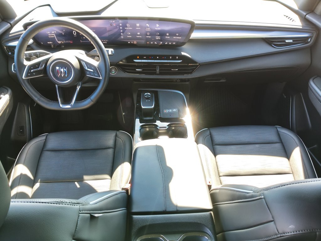 Used 2026 Buick Enclave Sport Touring w/ LPO, All-Weather Package AWD/4WD image 5