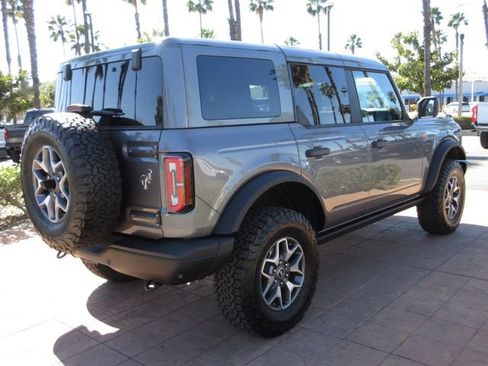 Certified 2025 Ford Bronco Badlands image 4