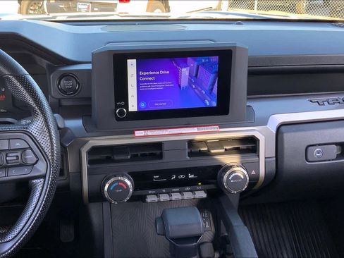 Certified 2025 Toyota Tacoma SR5 image 6