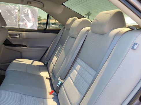 Used 2015 Toyota Camry LE FWD image 12