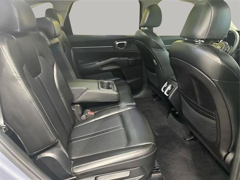Used 2021 Kia Sorento S w/ Panoramic Sunroof Package AWD/4WD image 26