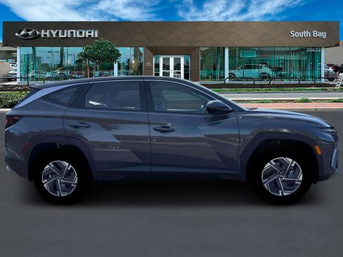 New 2026 Hyundai Tucson Blue SE AWD/4WD image 9