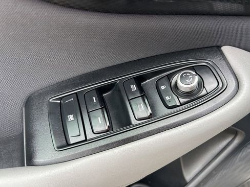 Used 2025 Subaru Outback Premium AWD/4WD image 19