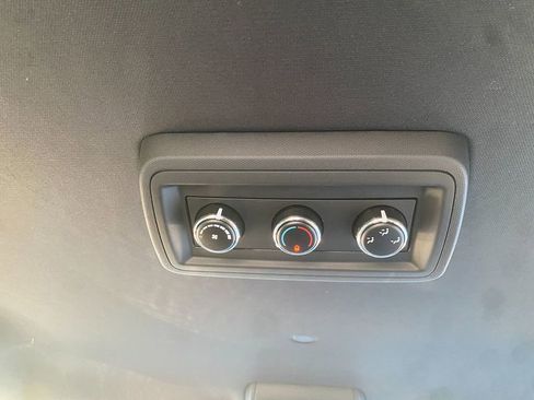 Used 2016 Dodge Grand Caravan SE image 29