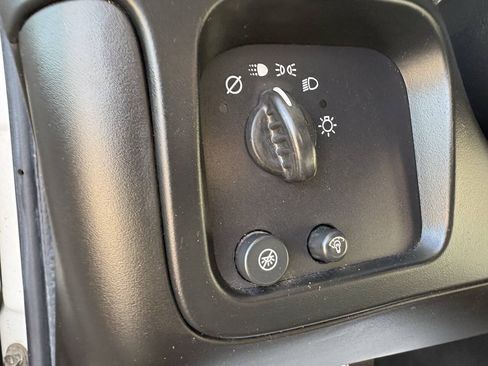 Used 2006 Chevrolet Express 3500 w/ School Bus Package RWD image 34