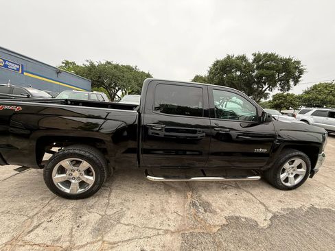 Used 2017 Chevrolet Silverado 1500 LT w/ Texas Edition AWD/4WD image 5