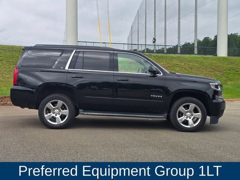 Used 2017 Chevrolet Tahoe LT w/ Luxury Package AWD/4WD image 2
