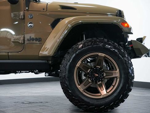 Used 2025 Jeep Wrangler Unlimited Sport AWD/4WD image 9