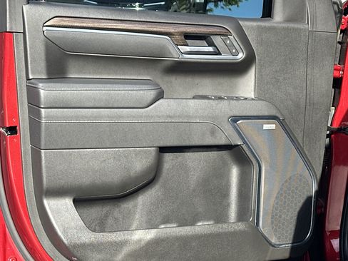 Certified 2025 Chevrolet Silverado 1500 RST AWD/4WD image 11