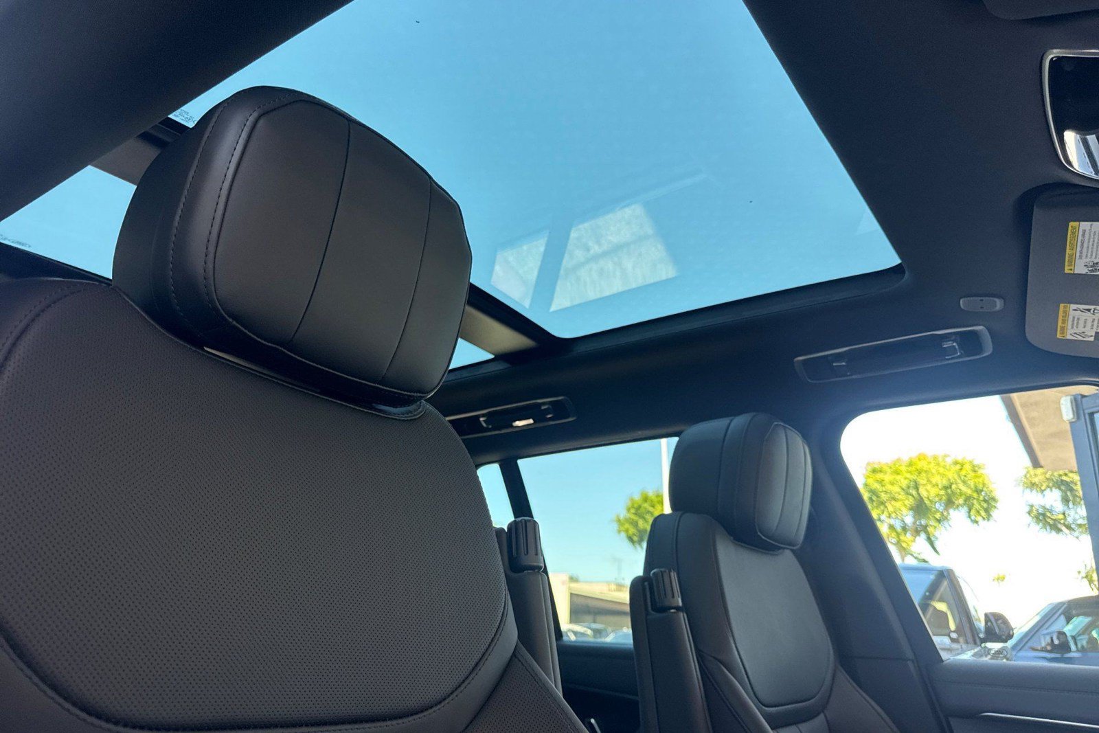 New 2026 Land Rover Range Rover SE AWD/4WD image 22