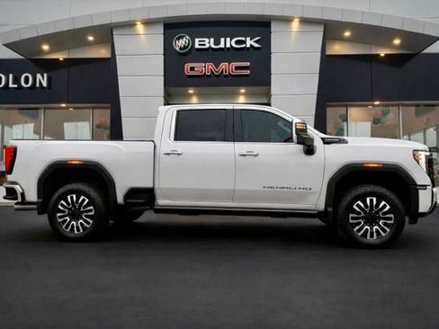 Used 2025 GMC Sierra 2500 Denali Ultimate image 1