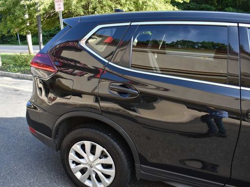 Used 2018 Nissan Rogue S AWD/4WD image 63
