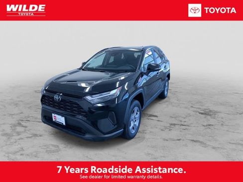 Certified 2025 Toyota RAV4 XLE w/ Convenience Package AWD/4WD image 5