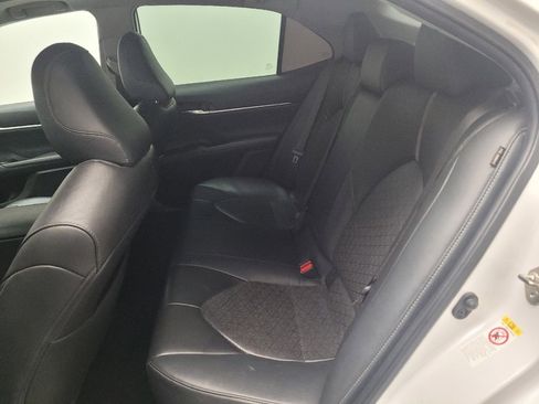 Used 2019 Toyota Camry XSE FWD image 18