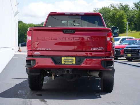 Used 2024 Chevrolet Silverado 3500 High Country w/ High Country Premium Package AWD/4WD image 4