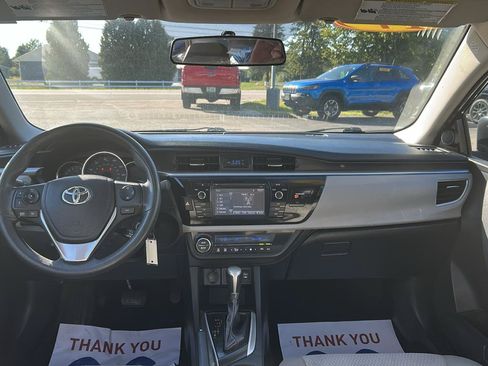 Used 2014 Toyota Corolla LE FWD image 18