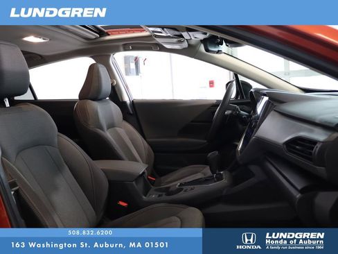 Used 2024 Subaru Crosstrek 2.0i Premium image 16