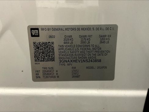 Used 2022 Chevrolet Equinox LS image 38