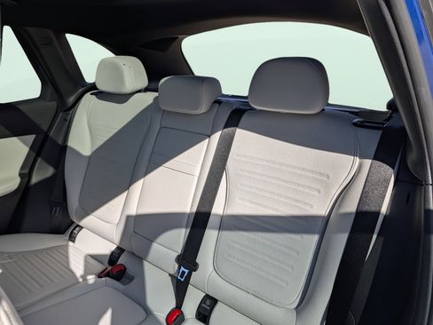 Used 2023 Mercedes-Benz GLC 300 w/ AMG Line image 22