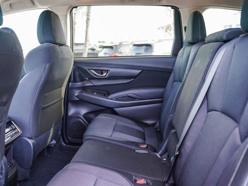 Used 2023 Subaru Ascent Premium w/ Convenience Package image 17