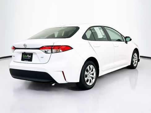 Used 2025 Toyota Corolla LE FWD image 9