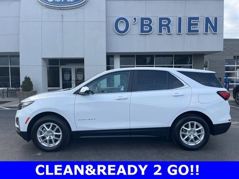 Used 2023 Chevrolet Equinox LT image 2