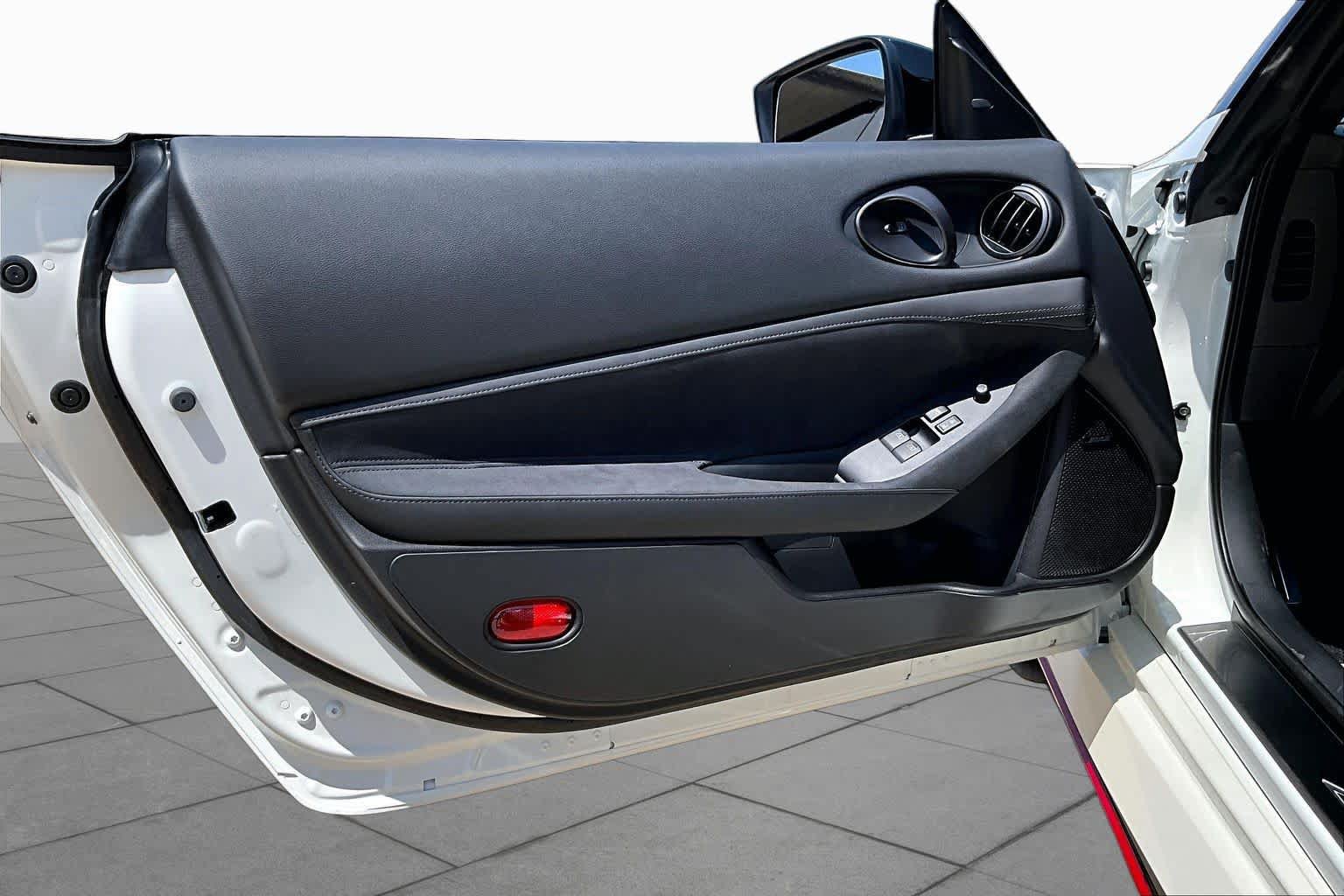 New 2027 Nissan Z Performance w/ Essentials Package (NISMO) RWD image 10