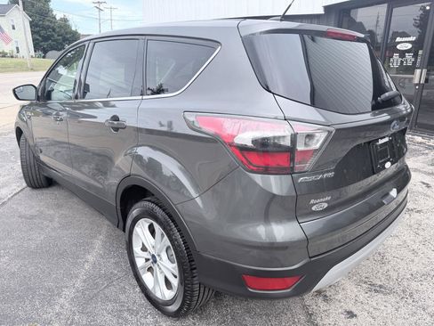 Used 2017 Ford Escape SE FWD image 25