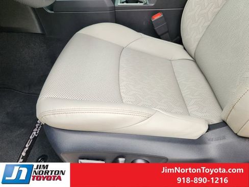 Used 2025 Toyota Tacoma Limited image 25