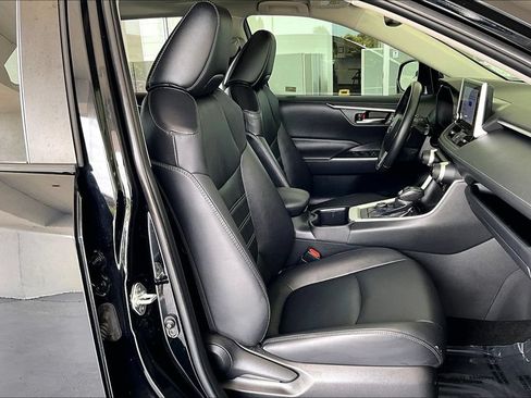 Used 2023 Toyota RAV4 XLE Premium AWD/4WD image 29