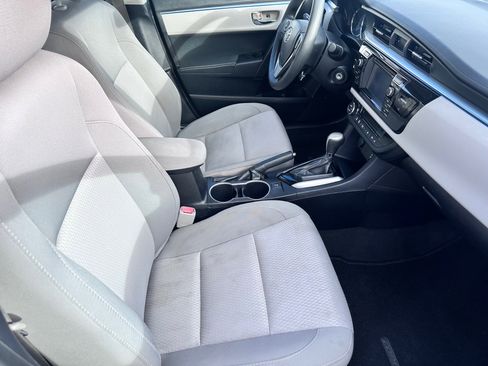 Used 2014 Toyota Corolla LE image 9