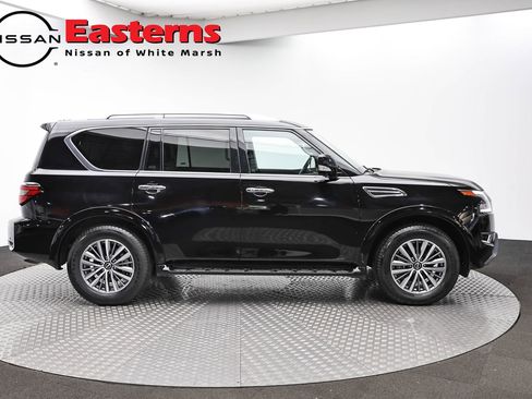 Used 2024 Nissan Armada SL AWD/4WD image 4