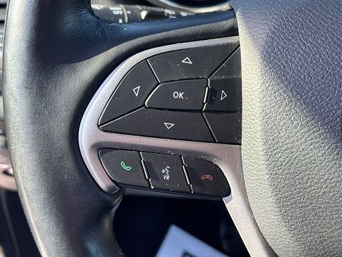 Used 2020 Jeep Grand Cherokee Laredo w/ Quick Order Package 2BN North image 36