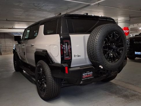 New 2026 GMC Hummer EV SUV AWD/4WD image 10