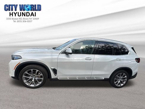 Used 2024 BMW X5 sDrive40i RWD image 2