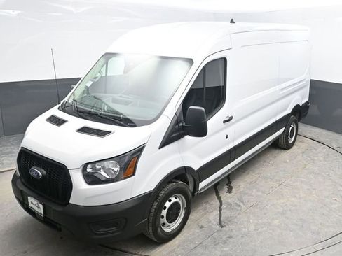 Used 2024 Ford Transit 250 148 Medium Roof image 21