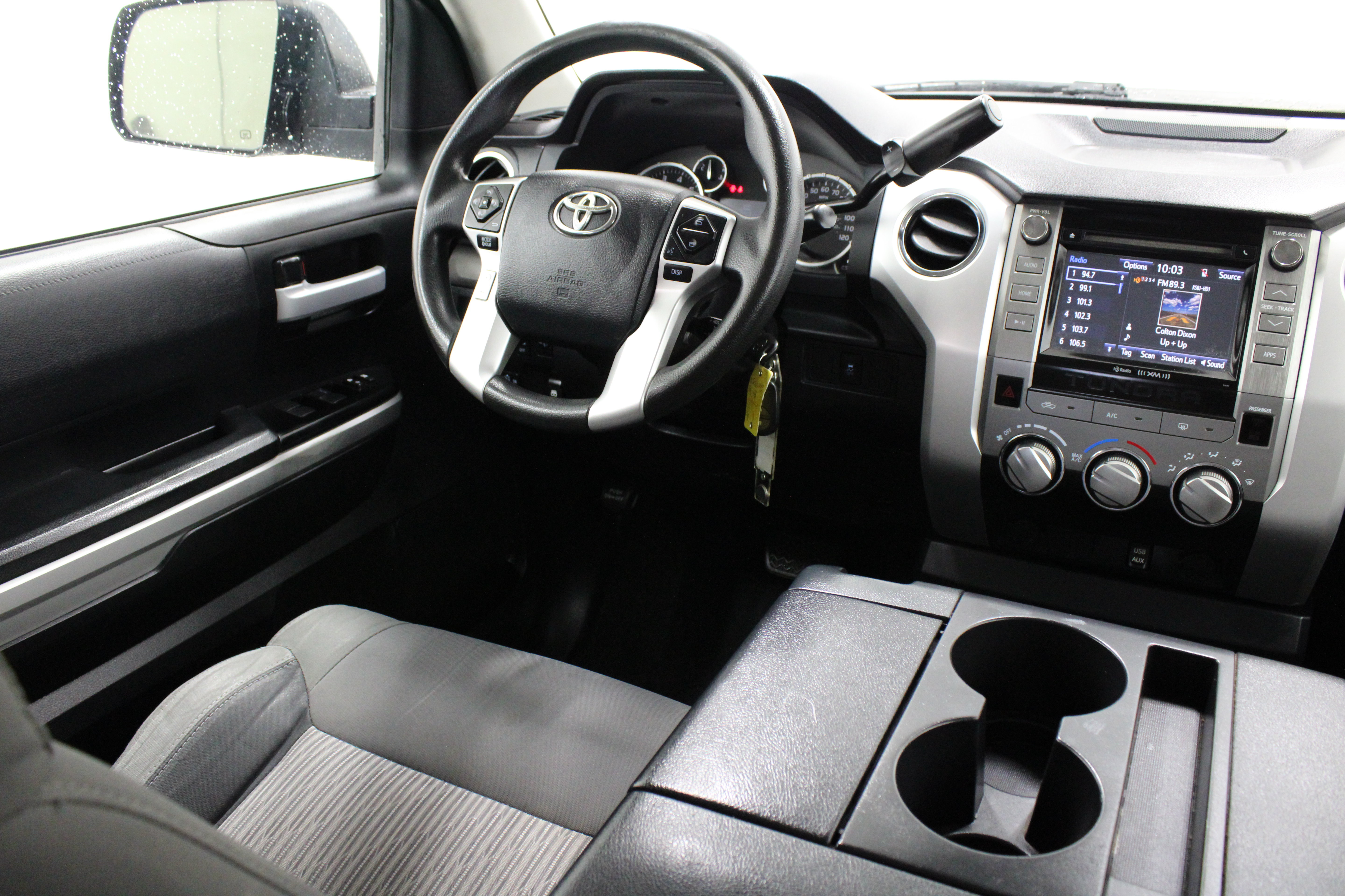 Used 2017 Toyota Tundra SR5 RWD image 28